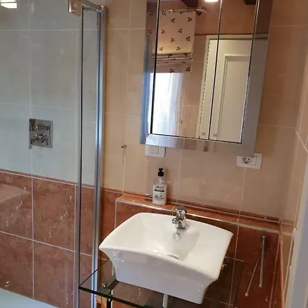 Strelitzia Villa