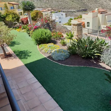 Strelitzia Villa